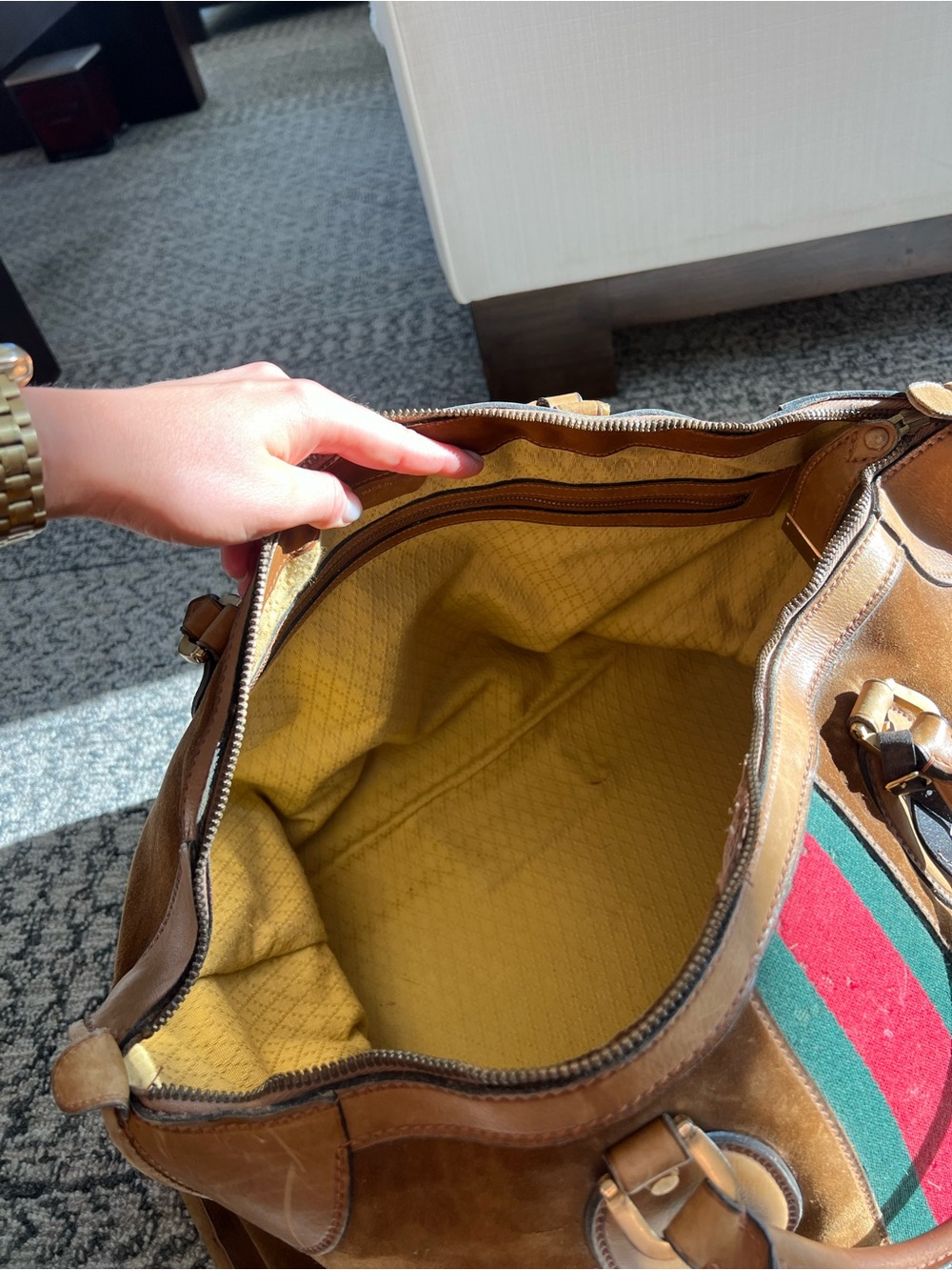 Vintage Gucci Suede Duffle Bag - Picture 3 of 9